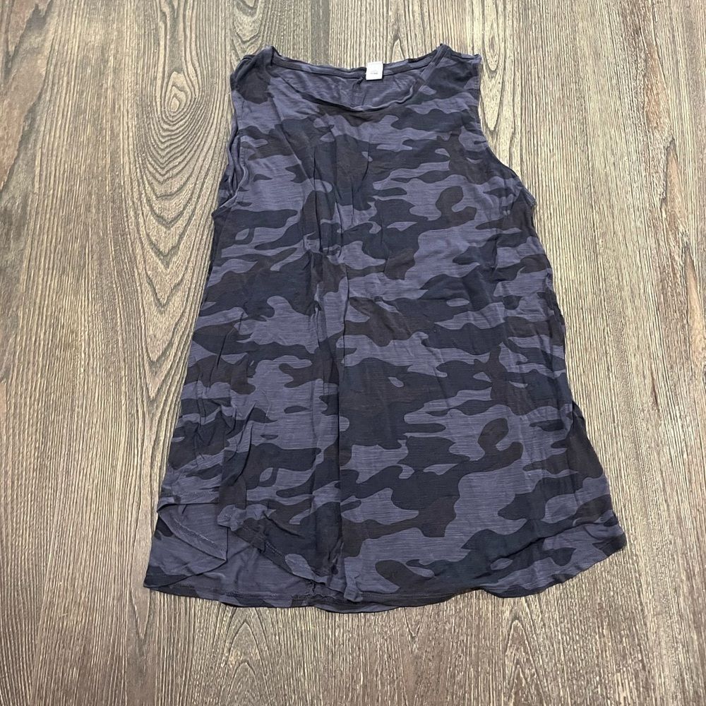 Old Navy Luxe Printed High-Neck Tank Top Sleeveless Camouflage Black Large